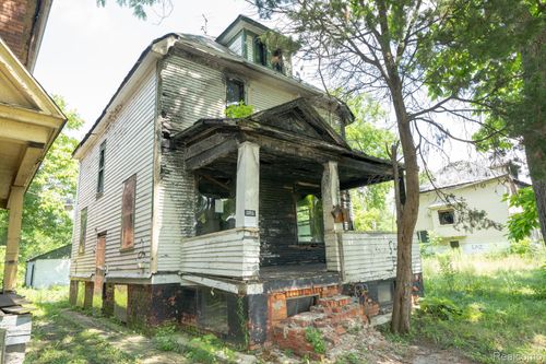 545 Rosedale Ct, Detroit, MI, 48202-1120 | Card Image