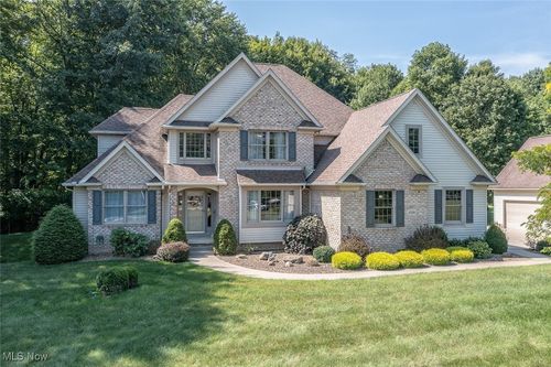 4336 Spruce Run, Akron, OH, 44321 | Card Image