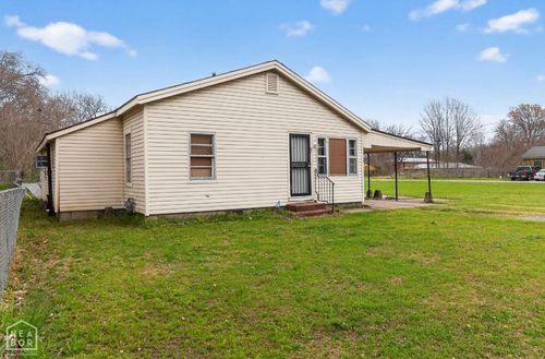 520 Russell Ave, West Helena, AR, 72390 | Card Image