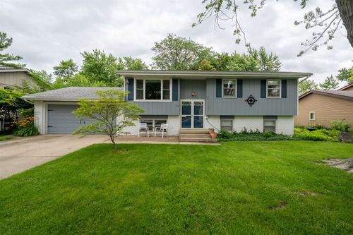 212 Rebecca Ln, Normal, IL, 61761-2722 | Card Image