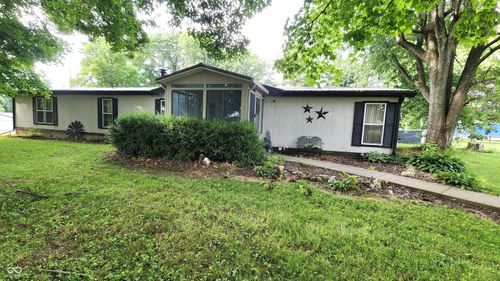 1003 Oak Dr, Kingman, IN, 47952-8241 | Card Image