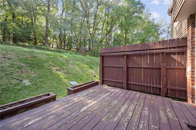 282 Quail Run Rd, Condo with 2 bedrooms, 2 bathrooms and 1 parking in Venetia PA | Image 25