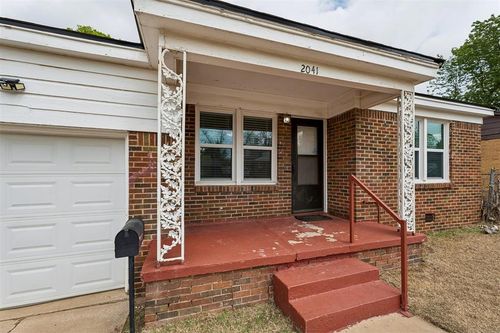 2041 Ne 18th St, Oklahoma City, OK, 73111-1627 | Card Image