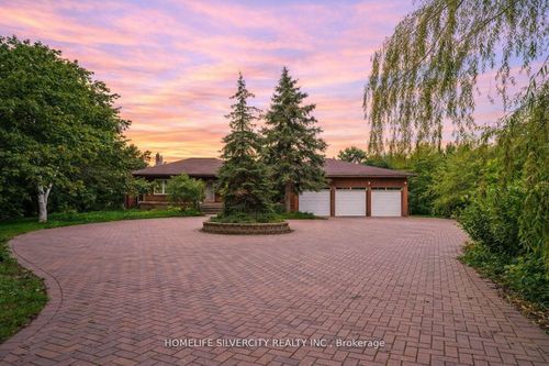 4395 Castlemore Rd, Brampton, ON, L6P0W9 | Card Image