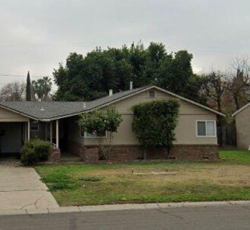 1460 E Hawkeye Ave, Turlock, CA, 95380-2735 | Card Image