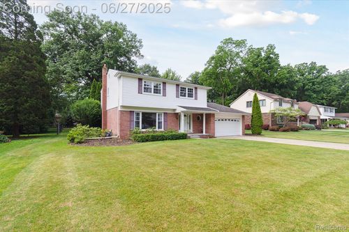 8327 Burning Bush Rd, Grosse Ile, MI, 48138-1305 | Card Image
