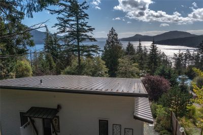 View to the south across East Sound Bay. Diamond Hill stand proud to the right. | Image 3