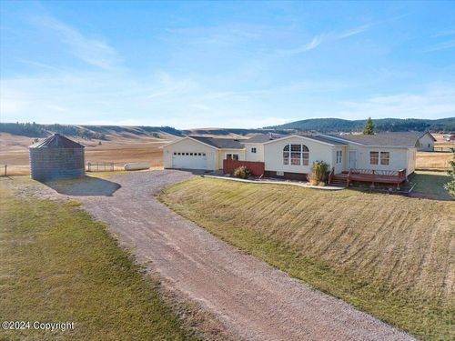 19 Butch Cassidy St, Sundance, WY, 82729-5076 | Card Image