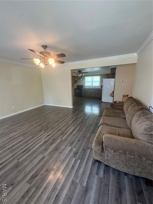 201 E Maple St, East Prairie, MO, 63845-2020 | Card Image