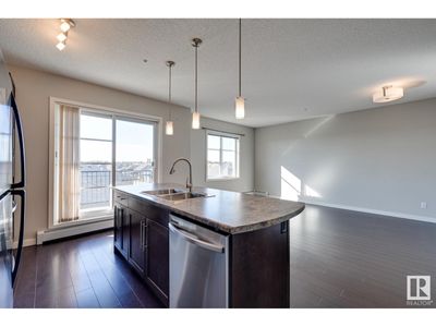 305 - 1144 Adamson Dr Sw, Condo with 2 bedrooms, 2 bathrooms and 2 parking in Edmonton AB | Image 2