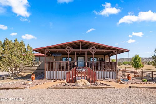 610 W Valleri Ann Rd, Paulden, AZ, 86334-2602 | Card Image