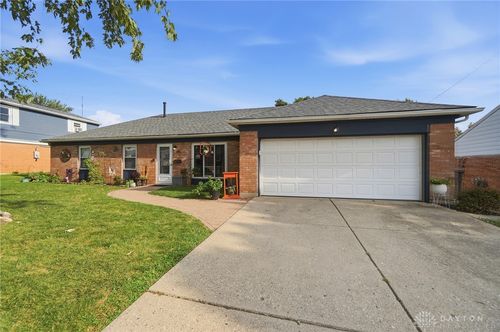 122 Mountair Dr, Vandalia, OH, 45377-2937 | Card Image