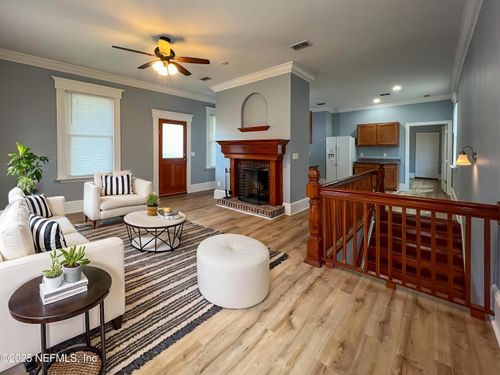 136 E 6th St, Jacksonville, FL, 32206-4504 | Card Image