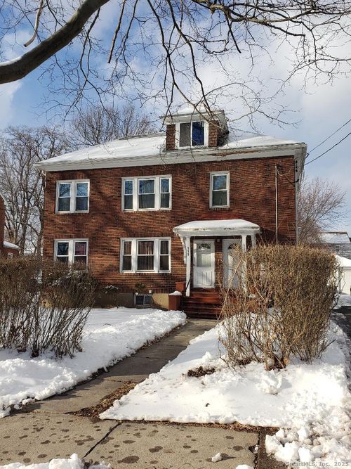 111 Westbourne Pkwy, Hartford, CT, 06112-1735 | Card Image
