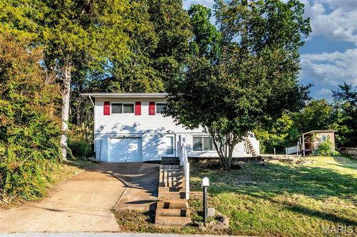 63 Patricia Pl, Fenton, MO, 63026-4606 | Card Image