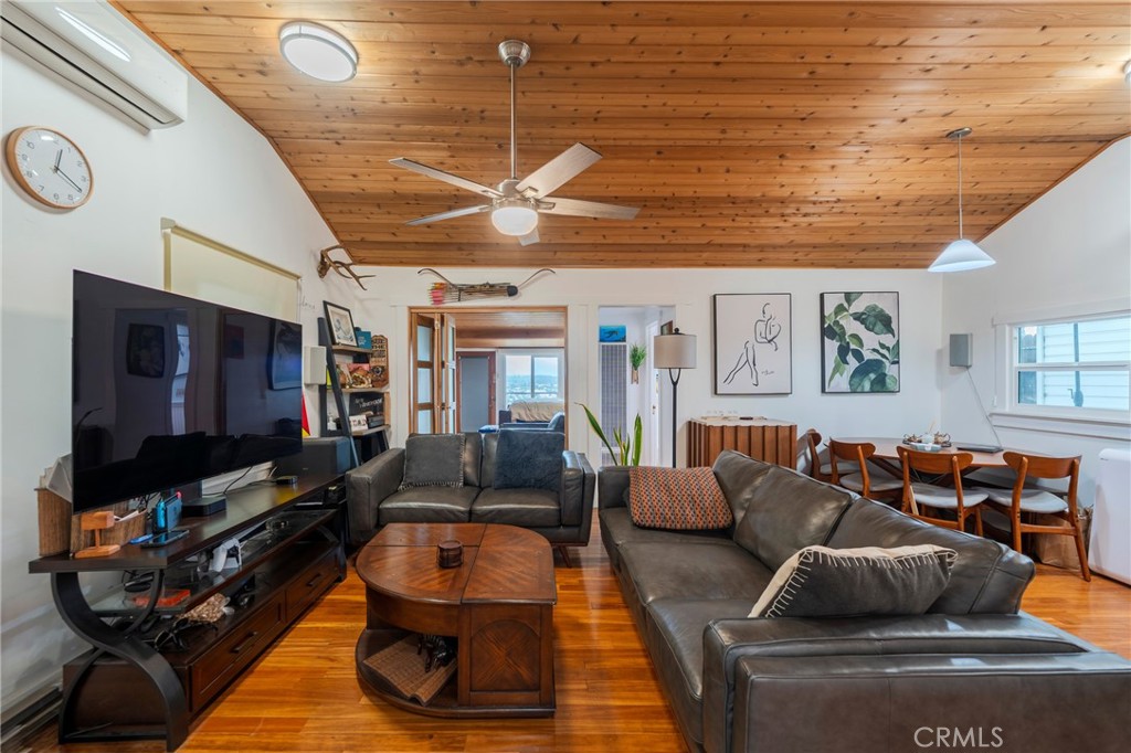 Residential Lease in Los Angeles 4
