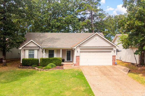 27 Oak Ridge Dr, Maumelle, AR, 72113-6849 | Card Image