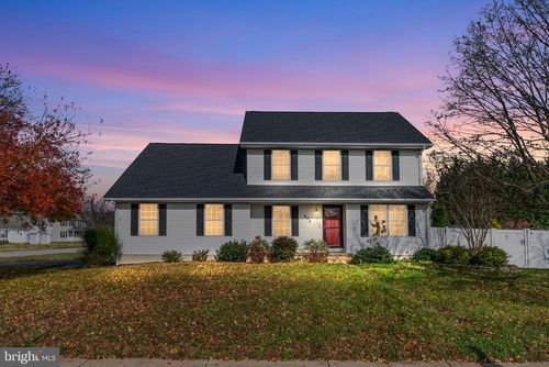 938 Tamara Dr, SMYRNA, DE, 19977-2200 | Card Image