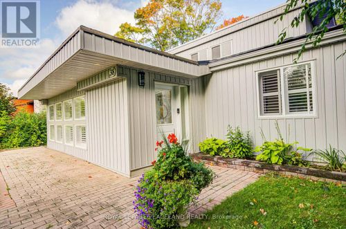 38 Av Lakeview, Stouffville, ON, L4A2H1 | Card Image