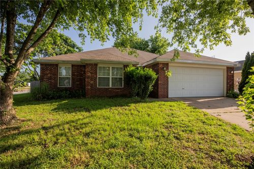 6406 Sw Meadow Well Ave, Bentonville, AR, 72713-8780 | Card Image