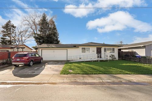 712 Church St, Galt, CA, 95632-2009 | Card Image