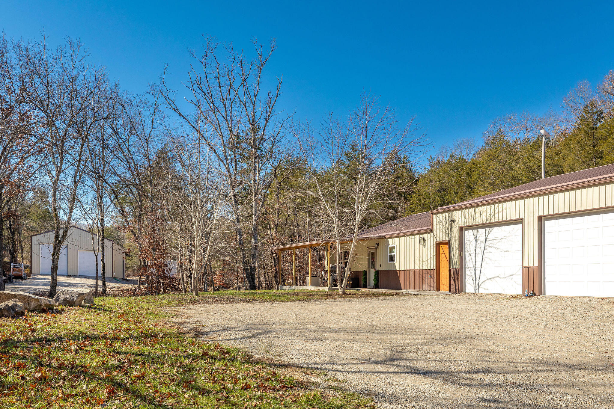135 Airport Rd Road, For Sale in Branson Zoocasa