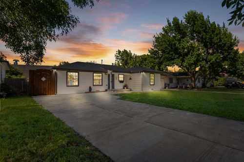 1229 Westmoreland Dr, Mckinney, TX, 75069-7318 | Card Image