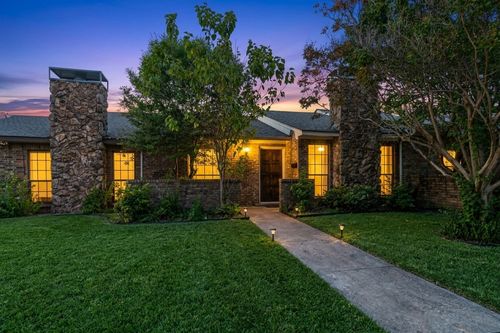1513 Cherrycrest St, Dallas, TX, 75228-5140 | Card Image