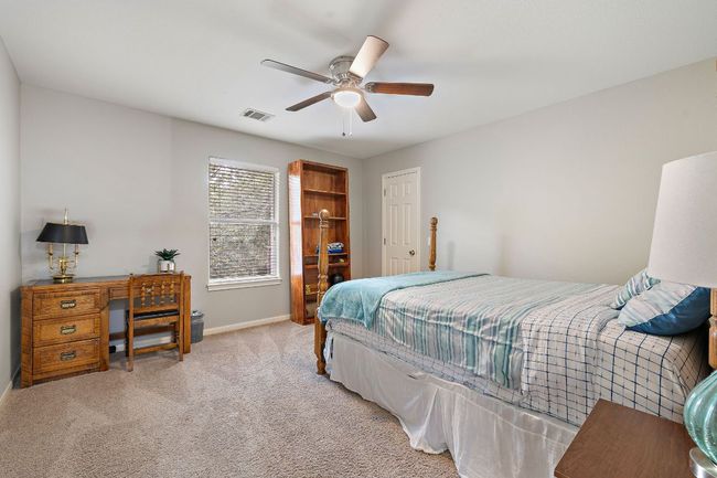 Upstairs guest bedroom | Image 26