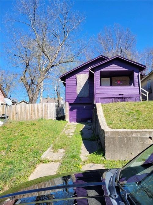 3009 N 11th St, Kansas City, KS, 66104-5204 | Card Image