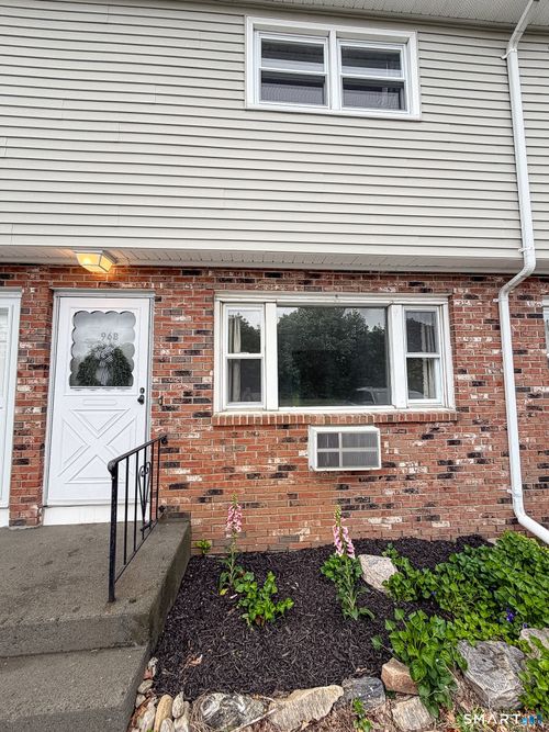 b-96 Canterbury Rd, Plainfield, CT, 06374-1566 | Card Image