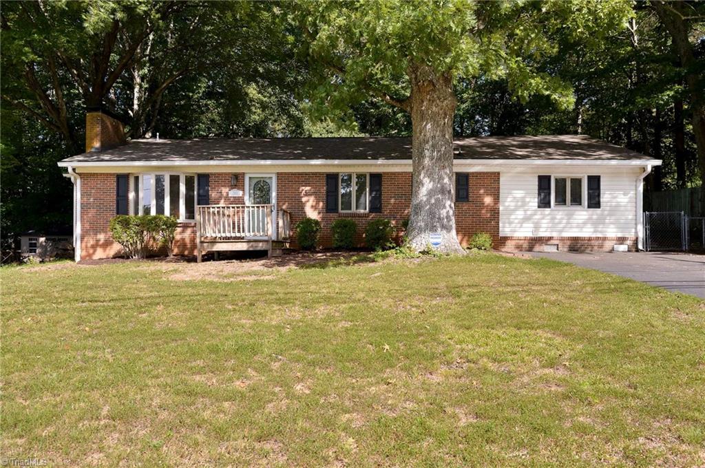 Fairlawn Dr, Winston Salem, NC 27106
