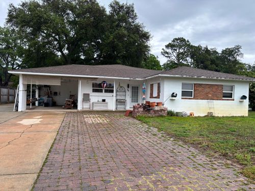 121 Jet Dr Nw, Fort Walton Beach, FL, 32548-4761 | Card Image