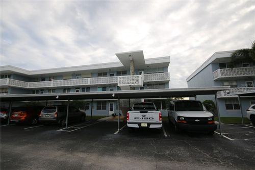 338-4880 Locust St Ne, ST PETERSBURG, FL, 33703-4052 | Card Image