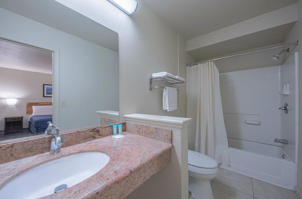 Commercial Sale in Salinas 2