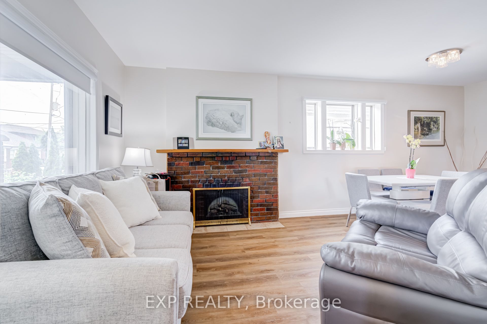 Residential in Toronto W04 3