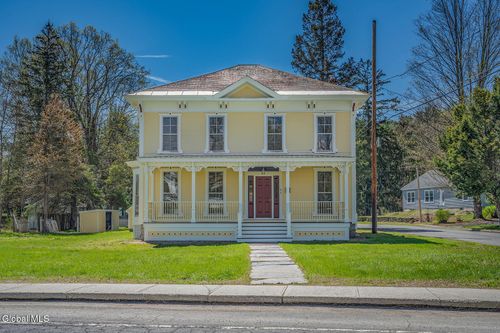 93 W Main St, Cambridge, NY, 12816-1010 | Card Image