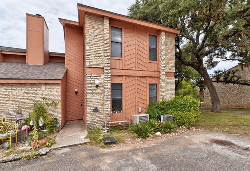 10 Cypress Fairway Vlg, Wimberley, TX, 78676-1974 | Card Image