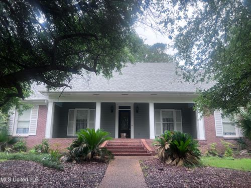 118 Northwind Dr, Brandon, MS, 39047-8680 | Card Image