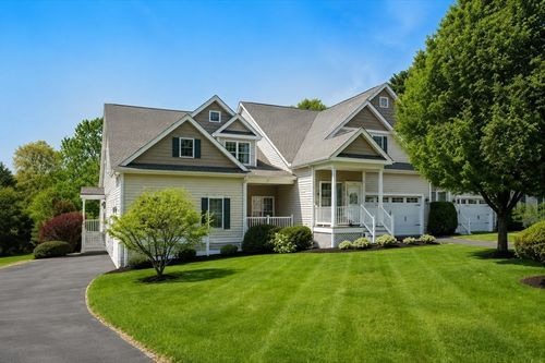 1-3 Pine Ridge Dr, Medway, MA, 02053-1354 | Card Image