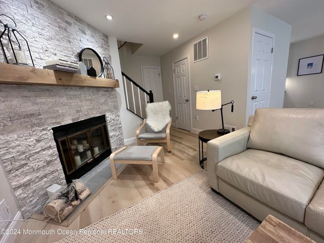 504 Red Crest Ln, Condo with 2 bedrooms, 3 bathrooms and 1 parking in Branchburg NJ | Image 7