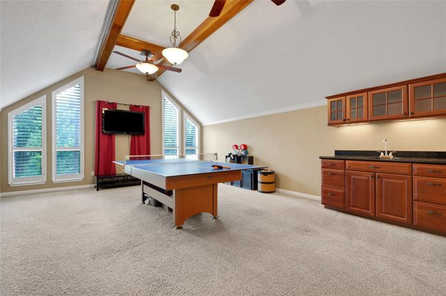 Huge game room on the 2nd floor | Image 25