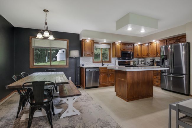 Kitchen/Dining | Image 7