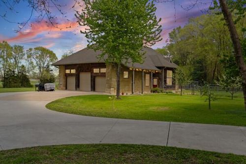 W7760 County Road Zb, Onalaska, WI, 54650-9638 | Card Image
