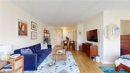 15e-185 W End Avenue, New York, NY, 10023 | Card Image