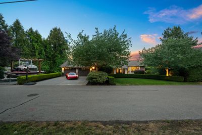 2419 Sunrise Park Dr, House other with 4 bedrooms, 3 bathrooms and 8 parking in Abbotsford BC | Image 1