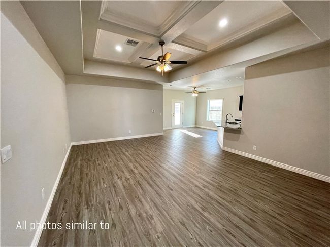 Living Room | Image 29