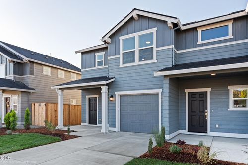 26-3664 Luchu St, Medford, OR, 97504-0005 | Card Image
