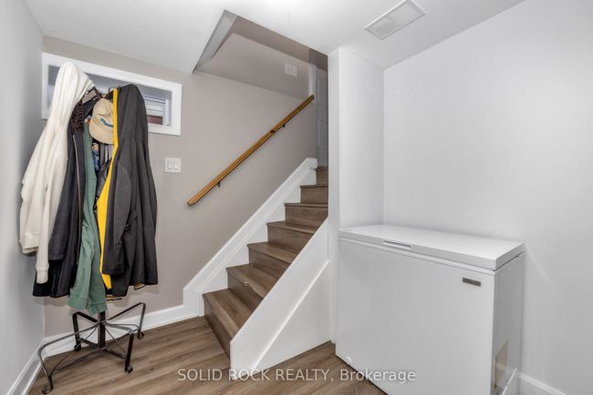 1229 Erindale Dr, House other with 4 bedrooms, 2 bathrooms and 3 parking in Ottawa ON | Image 22