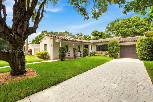 9350 Ne 9th Pl, Miami Shores, FL, 33138-2972 | Card Image